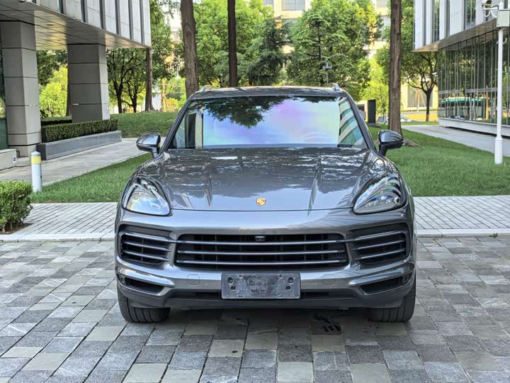 Фото 2 - Porsche Cayenne