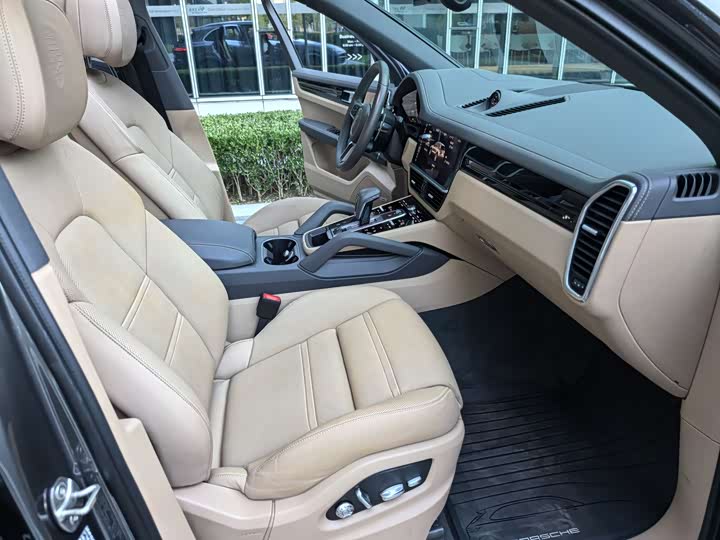 Фото 36 - Porsche Cayenne