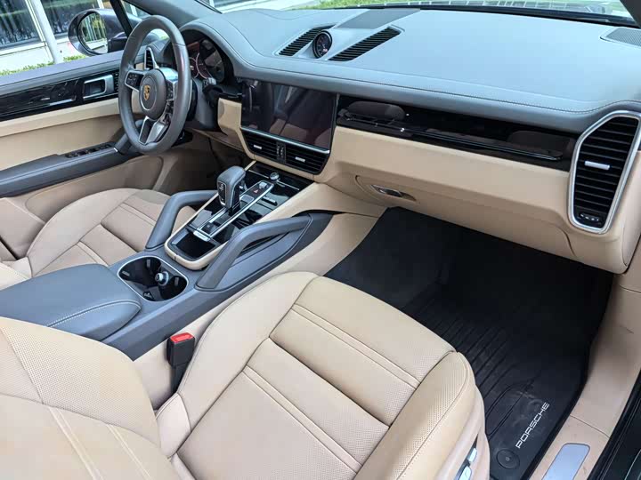 Фото 39 - Porsche Cayenne