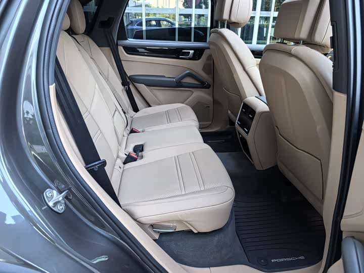 Фото 40 - Porsche Cayenne