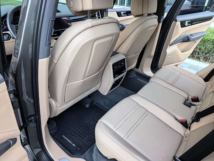 Фото 41 - Porsche Cayenne