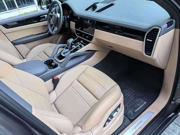 Фото 43 - Porsche Cayenne