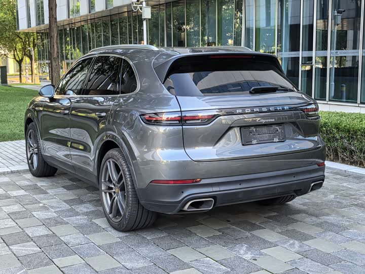 Фото 44 - Porsche Cayenne