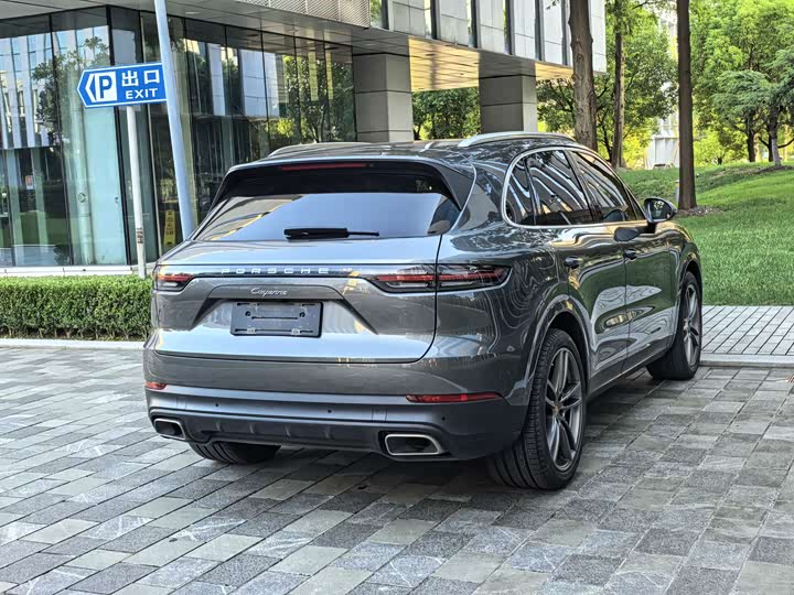 Фото 46 - Porsche Cayenne