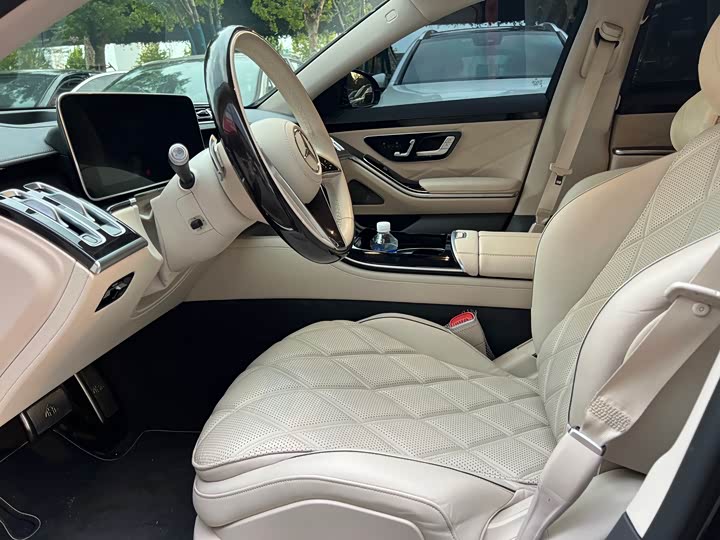 Фото 3 - Mercedes-Benz Maybach S-Class