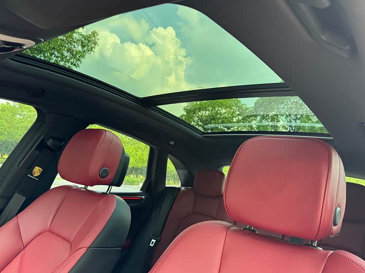 Фото 15 - Porsche Macan