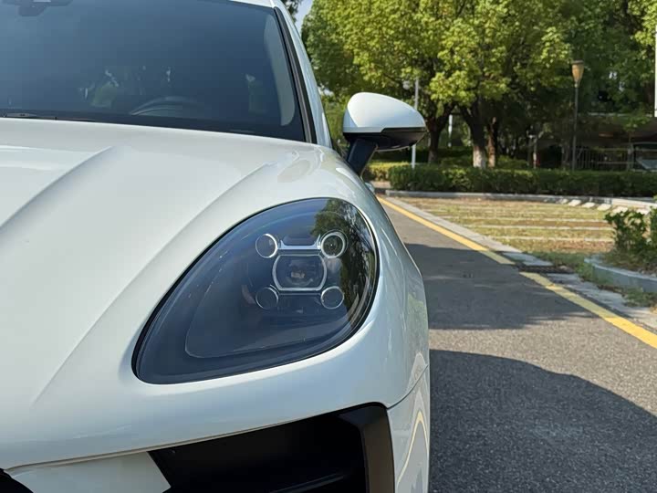 Фото 17 - Porsche Macan