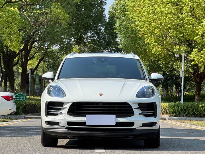 Фото 2 - Porsche Macan