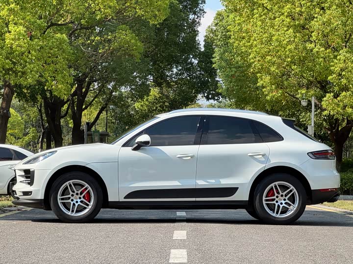 Фото 21 - Porsche Macan