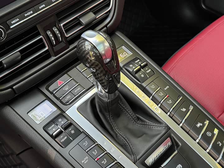 Фото 8 - Porsche Macan