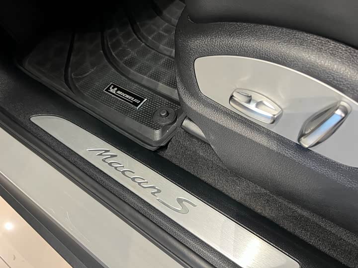 Фото 16 - Porsche Macan