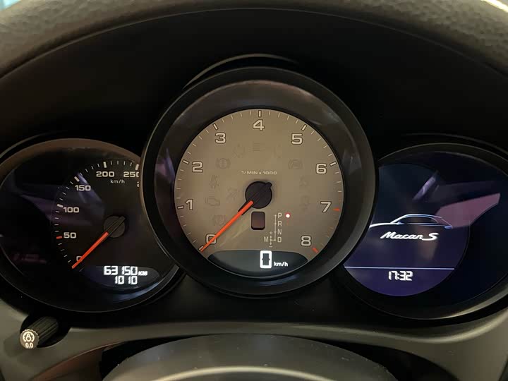 Фото 21 - Porsche Macan