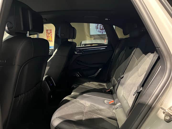 Фото 24 - Porsche Macan