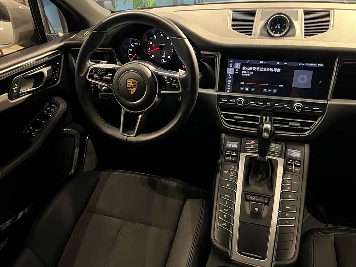 Фото 27 - Porsche Macan