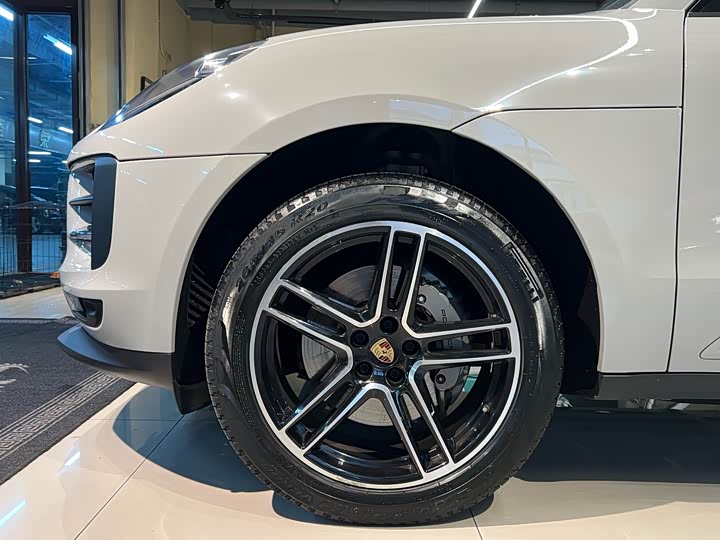 Фото 3 - Porsche Macan