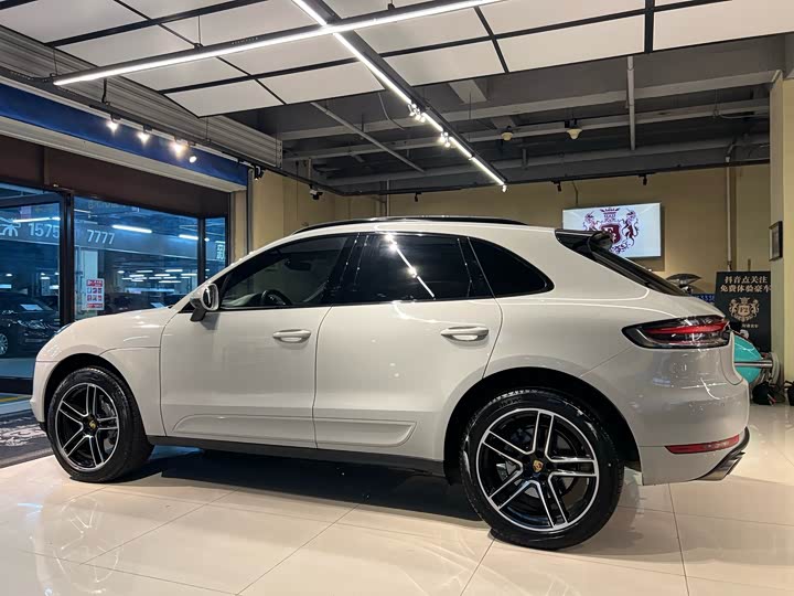 Фото 34 - Porsche Macan