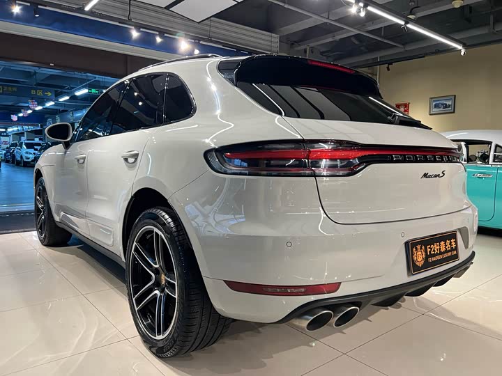 Фото 35 - Porsche Macan