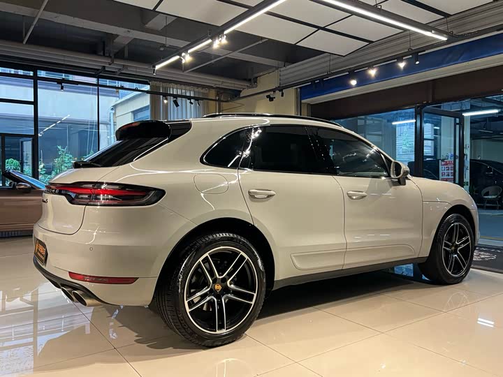 Фото 40 - Porsche Macan