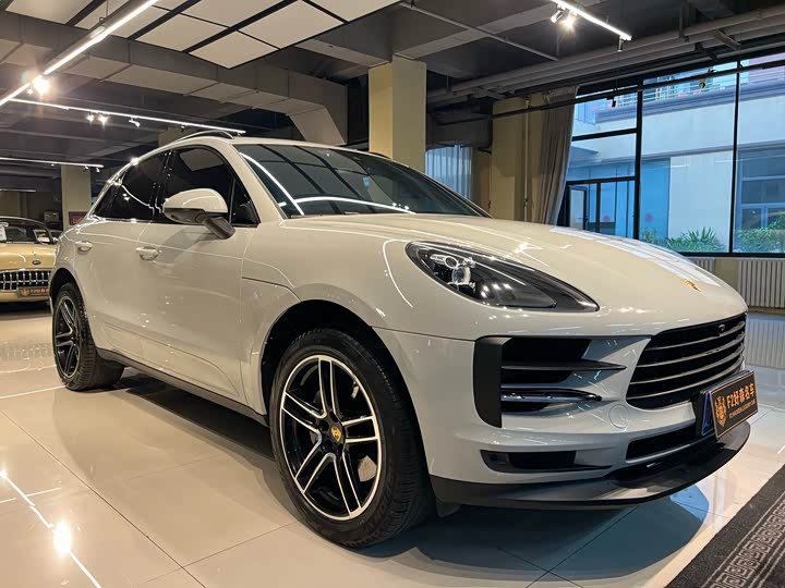 Фото 7 - Porsche Macan