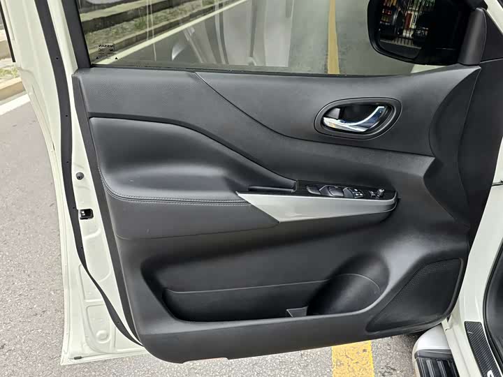 Фото 11 - Nissan Terra