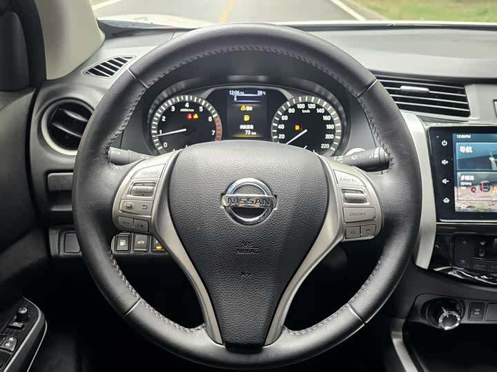 Фото 7 - Nissan Terra