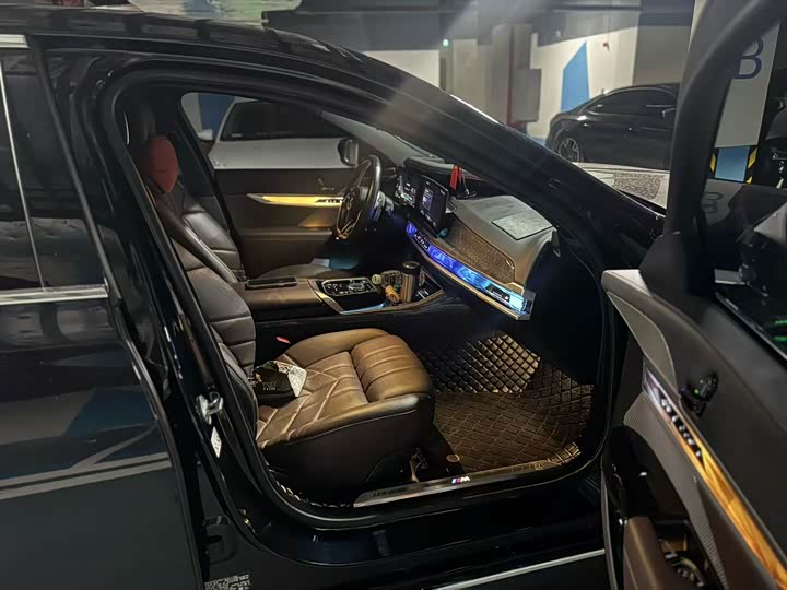 Фото 4 - BMW 7 Series