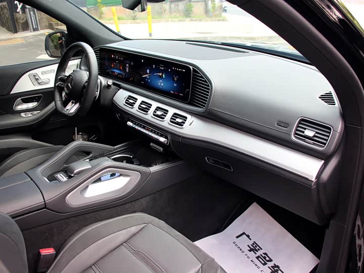 Фото 9 - Mercedes-Benz GLE-Class AMG