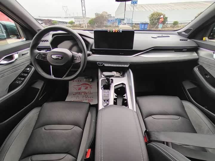 Фото 12 - Geely Preface