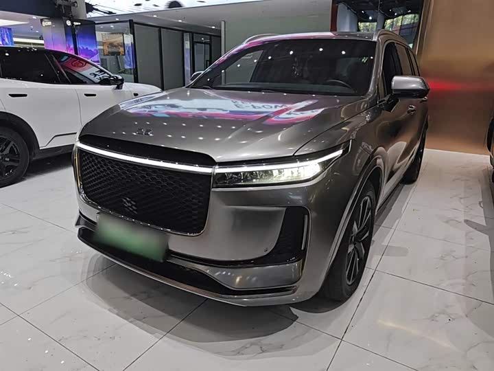 Фото 2 - LiXiang One