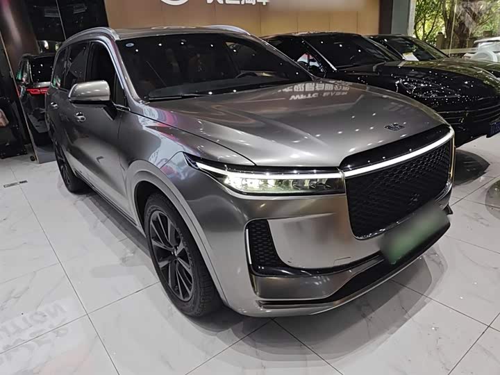 Фото 4 - LiXiang One