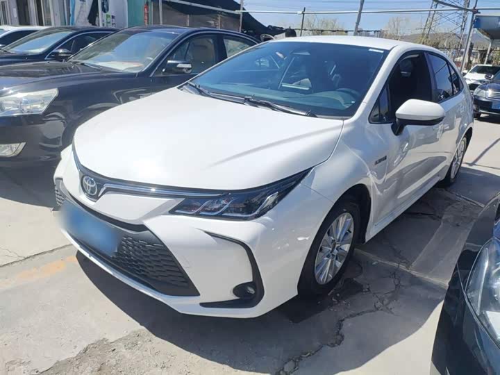 Фото 1 - Toyota Corolla