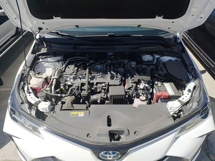 Фото 20 - Toyota Corolla