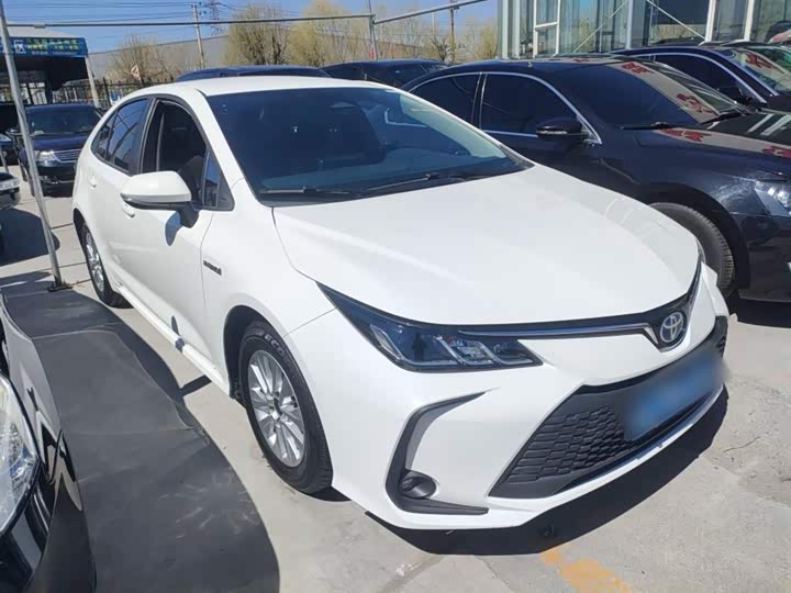 Фото 4 - Toyota Corolla