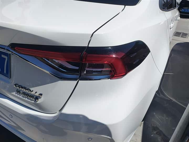 Фото 8 - Toyota Corolla