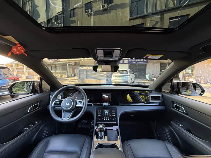 Фото 13 - LiXiang One