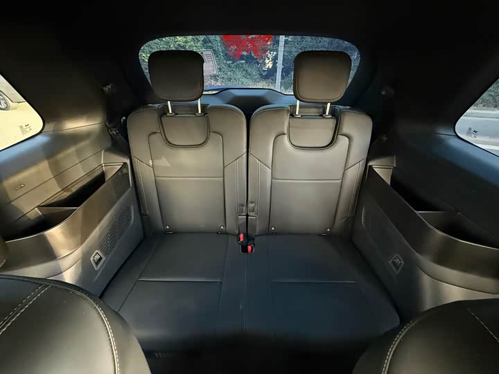 Фото 14 - LiXiang One