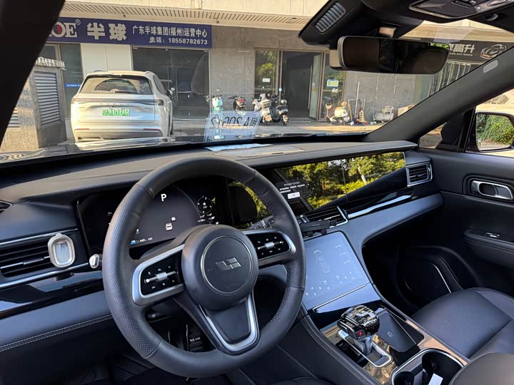 Фото 16 - LiXiang One