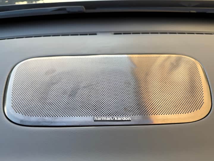 Фото 20 - LiXiang One