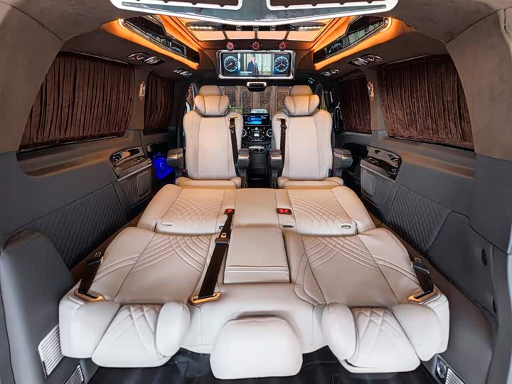 Фото 10 - Mercedes-Benz Vito