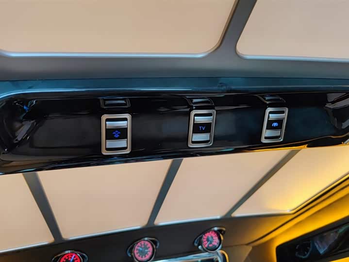 Фото 14 - Mercedes-Benz Vito