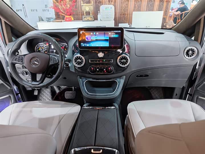 Фото 26 - Mercedes-Benz Vito