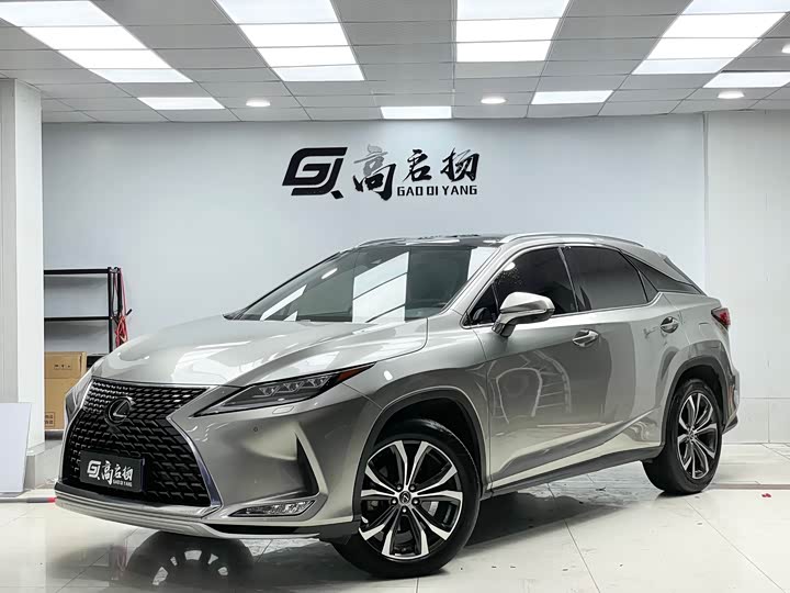 Фото 1 - Lexus RX