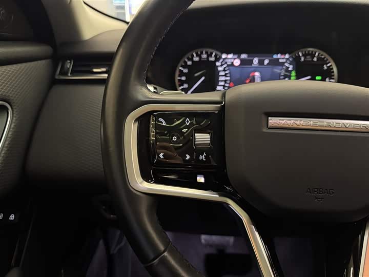 Фото 19 - Land Rover Range Rover Velar