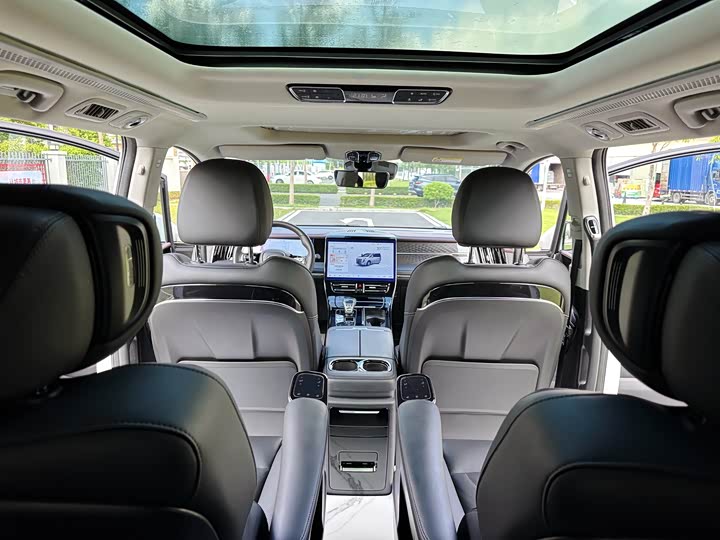 Фото 6 - GAC Trumpchi M8