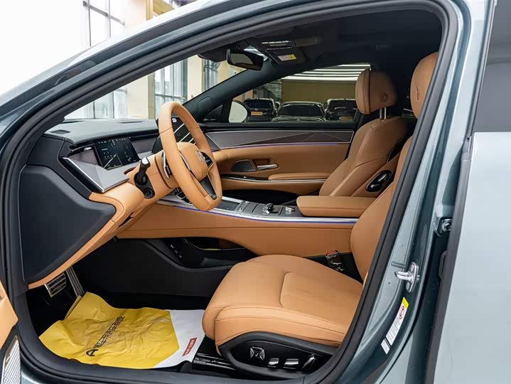 Фото 23 - BYD Han L