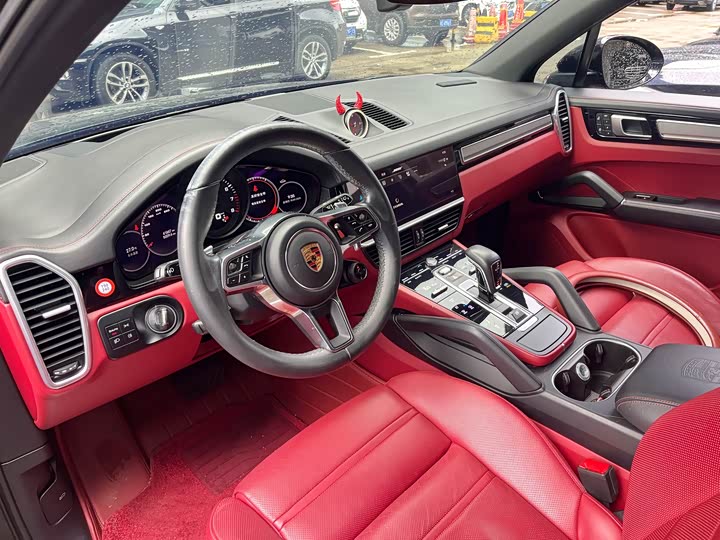 Фото 4 - Porsche Cayenne