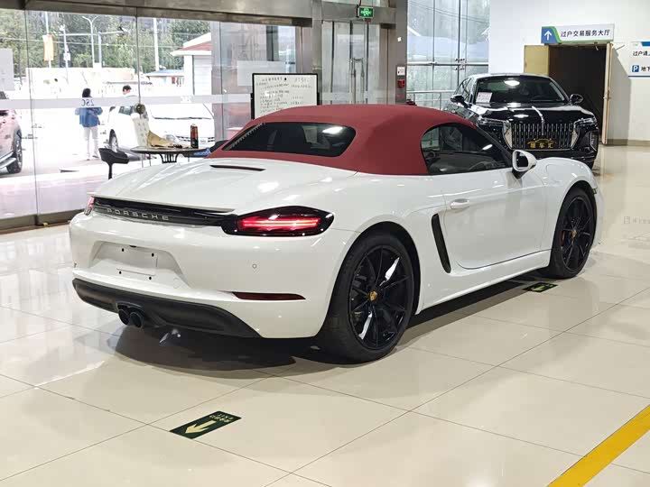 Фото 10 - Porsche 718