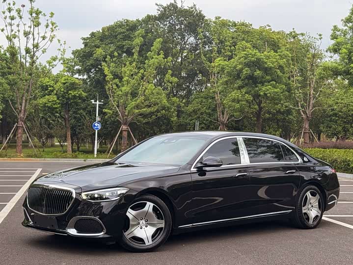 Фото 1 - Mercedes-Benz Maybach S-Class