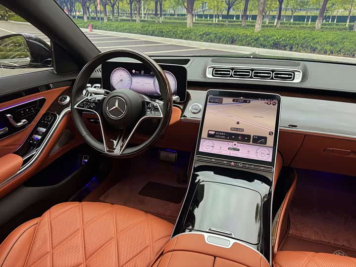 Фото 10 - Mercedes-Benz Maybach S-Class