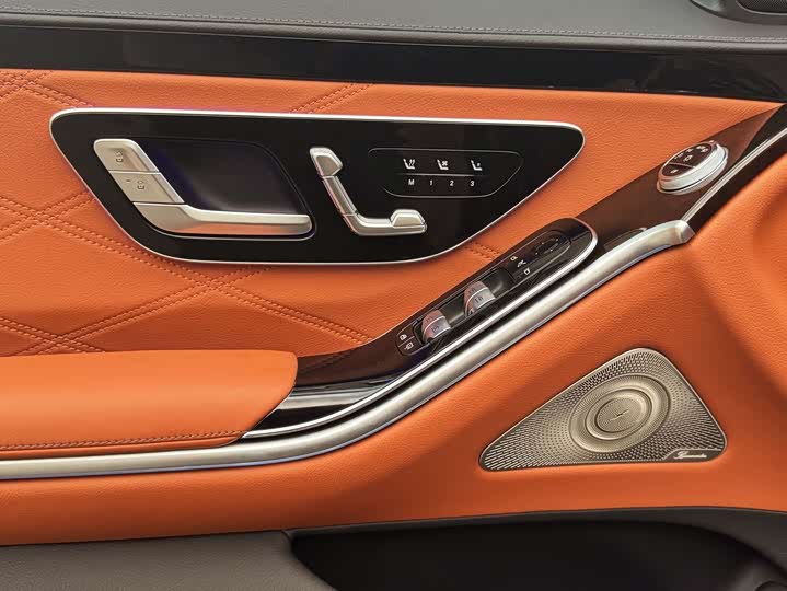 Фото 11 - Mercedes-Benz Maybach S-Class